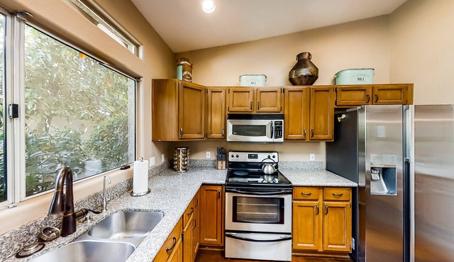 Dog-friendly house with private pool, WiFi, firepit, central AC & washer/dryer