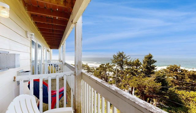 Dog Friendly Studio with Free WiFi Ocean Views and Easy Beach Access