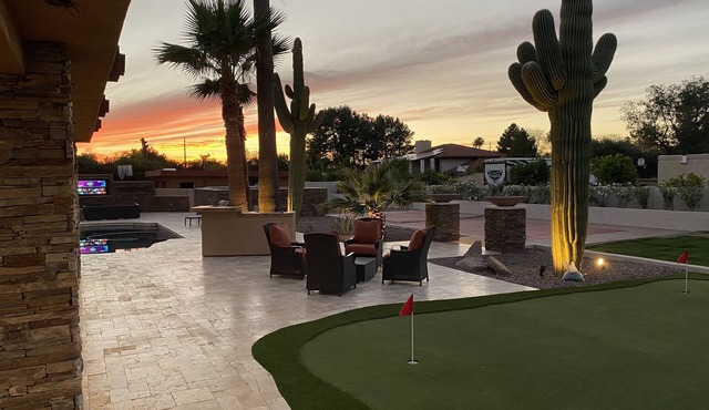 Double Eagle Villa with pool and pickleball close to Scottsdale!