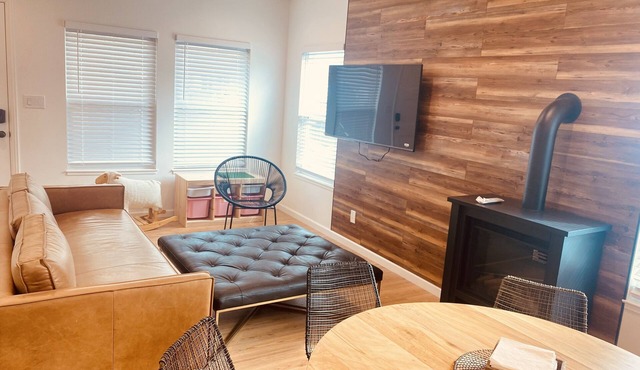 Downtown 3B/3b kids friendly home in San Mateo