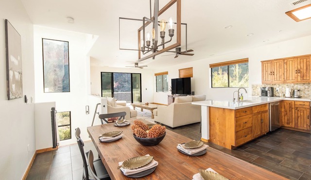 Dreamy Sedona Cabin in Oak Creek Canyon