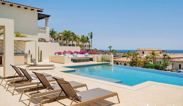 El Encanto Villa · Infinity Pool & Ocean Views