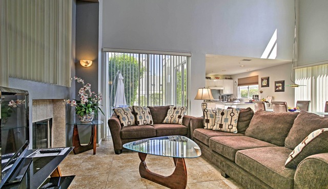 Elegant and spacious two-story suite near Palm Springs