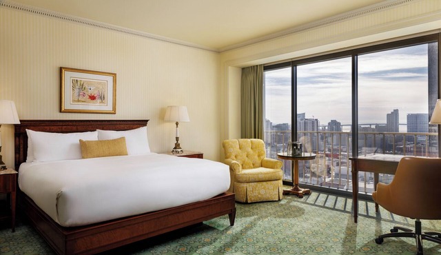Elegant King Suite | Westgate Hotel | Poolside Ambience | Central San Diego