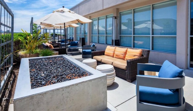 Enjoy a Hassle-Free and Suiting Stay! Parking, Pet-Friendly Property