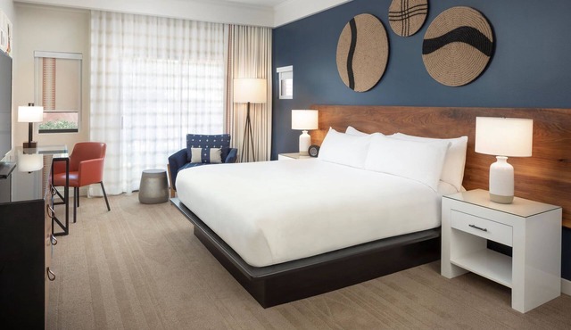 Enjoy Stunning Red Rock Views from Your Cozy Room in Sedona