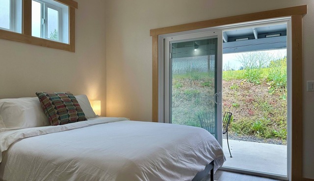 European Style Cottage in Oregon's Willamette Valley Wine Country - Cottage #3