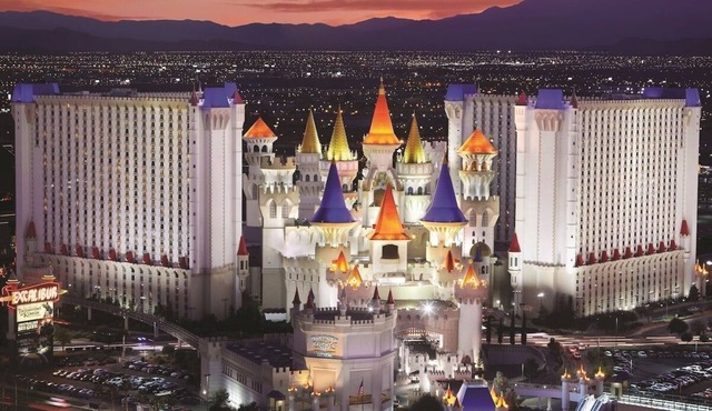 Excalibur Hotel & Casino - Right on the Strip! - 1 King Bed Suite - Sleeps 2