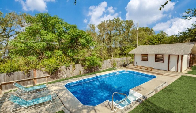 Farm House with an Amazing Pool in the desirable Western Hills in Temple TX in Temple