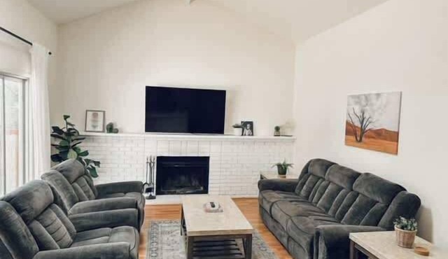 Fireplace + Walk to Downtown Reno | 4BR Home