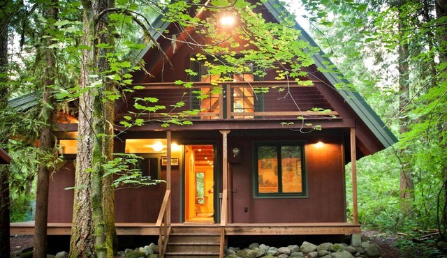 Forest Cabin Rental on the Sandy River near Mt. Hood in Oregon