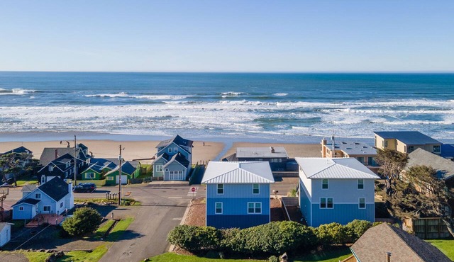 Glass Tides Beachfront + Billiards + Surfing +Pet