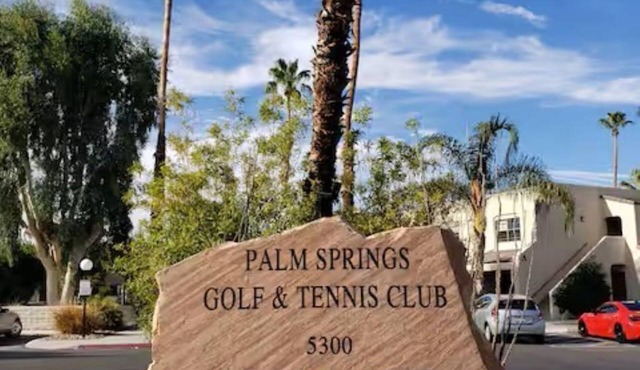 Golf Course View Paradise Condo! Pools, Tennis & Pickleball Courts. 29-Day min.
