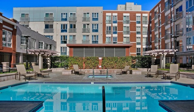 Gorgeous 1 Bedroom in Heart of Gaslamp Downtown SD