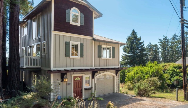 Gorgeous 3 BDR Home in Gualala w/Ocean View!