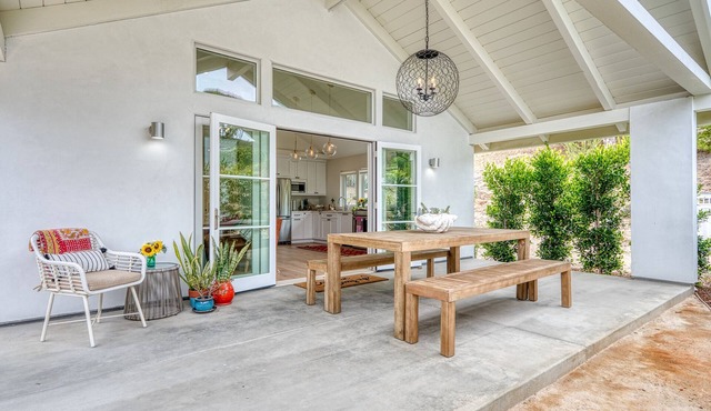 Gorgeous Farmhouse Style Guest House with Private Outdoor Space