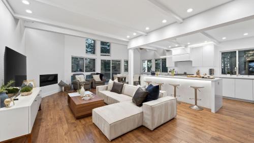 Hansel Haus by AvantStay