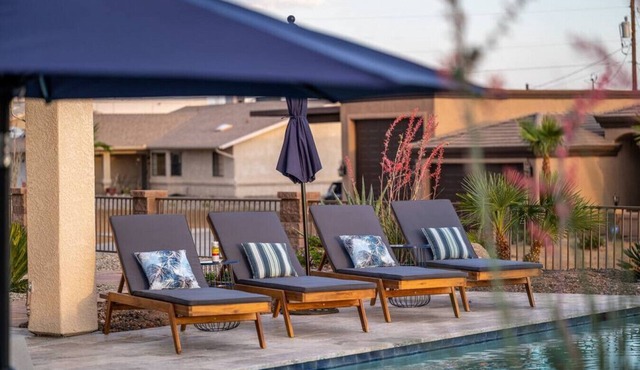Havasu Lux: Prime Location, Lake Views, Pool+Spa