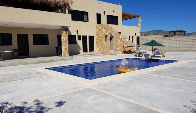 Heated pool and fantastic views!