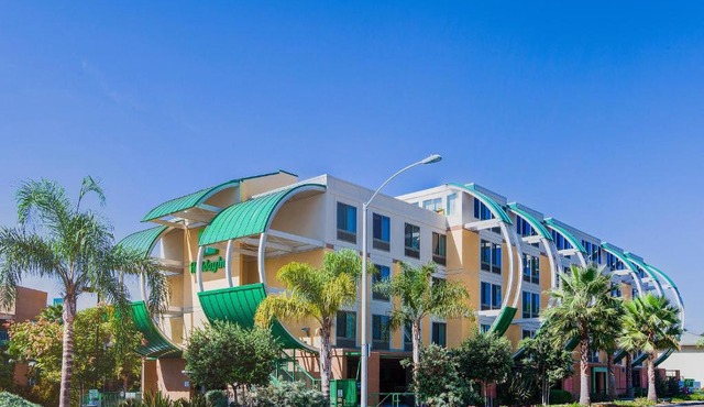 Holiday Inn Oceanside Marina Camp Pendleton by IHG