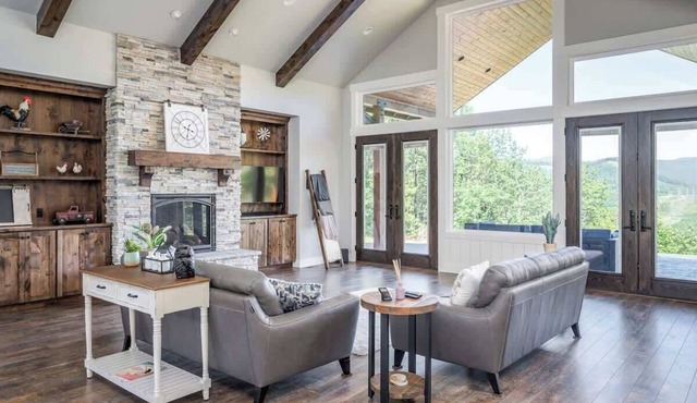 Hoodview House - Luxury Mt Hood Scenic Views