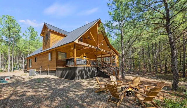 Hot Tub | Firepit | Grill | Cozy Home in Broken Bow