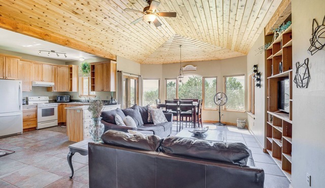 Hunt, Fish & Explore: Mtn-view Home in Hotchkiss