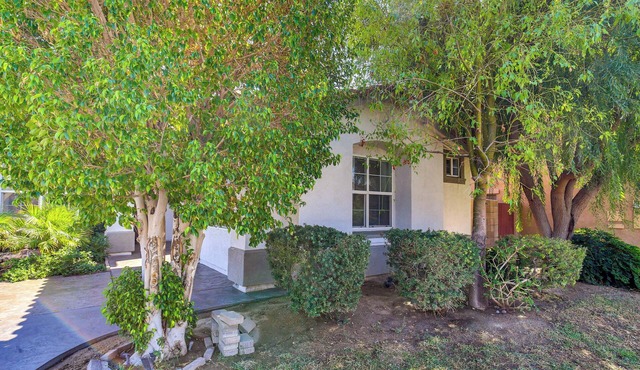 Indio Studio Near Joshua Tree Nat'l Park!