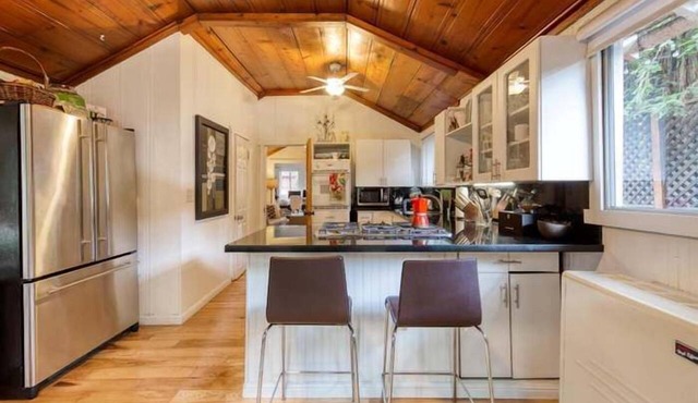 Kay’s Cabin | 2BR Mid-Term Stay Near Russian River