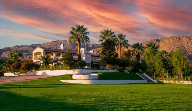 KEMPA VILLA I Secluded 5-Acre Mountain View Retreat w/Concierge, Complimentary Pool Heat