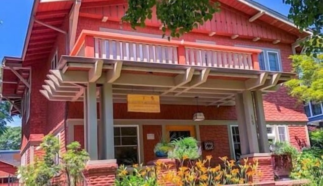 Lady Geneva Bed and Breakfast