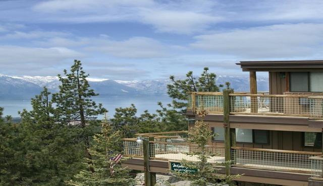 Lake Tahoe 2BR Retreat at WorldMark – Walk to Village, Slopes & Stunning Views