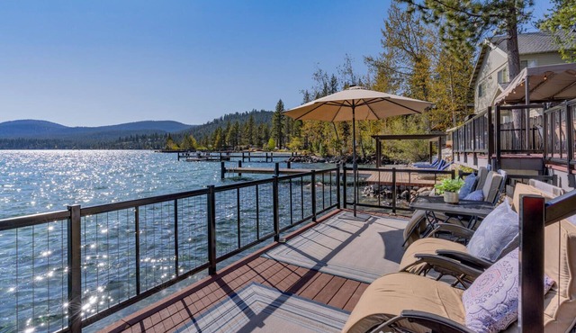Lakefront | Hot Tub | Buoy | Walk to the Beach (Steeple)