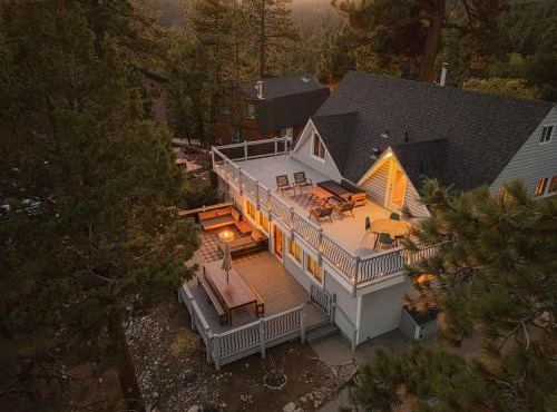 Lakeside Lodge - Deck Views, Golf, Basketball, Spa