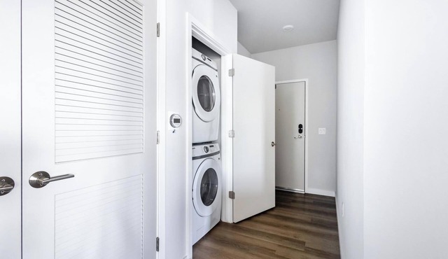Landing | Incredible 1BD, Clubhouse, Gym