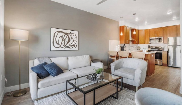 Landing | Modern 1BD, Gym, Courtyard
