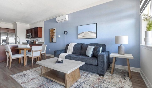 Landing | Spectacular 2BD, Yoga Studio, Gym