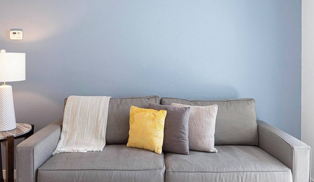 Landing | Stunning 2BD, Courtyard