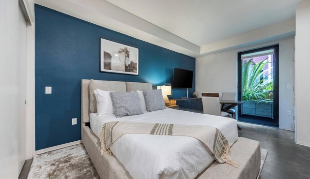 Landing | Stylish Studio, Clubhouse, Pool
