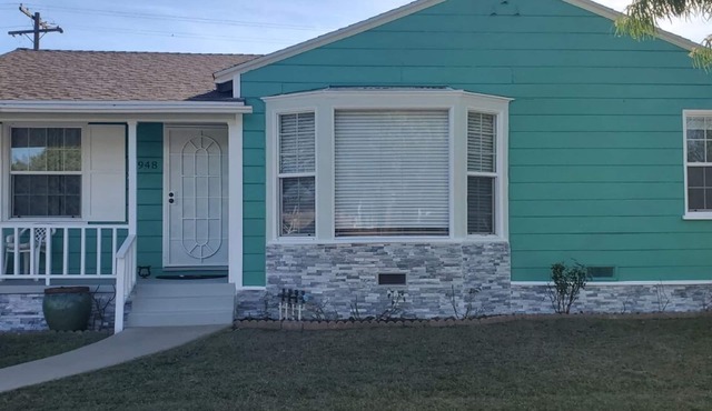 Large family friendly home near Disneyland and Beaches