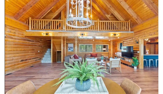 Large Reunion Cabin By Lake And National Parks!