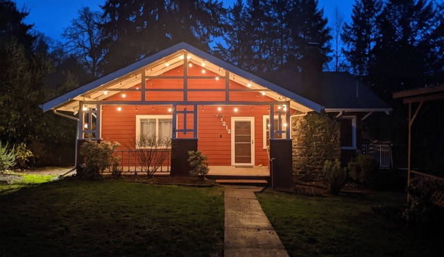 Lil Red Bungalow by the River