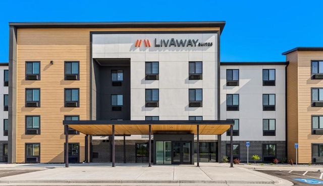 LivAway Suites Phoenix-Glendale