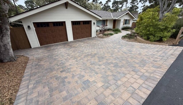 Lovely 4-bedroom building in Del Monte Forest