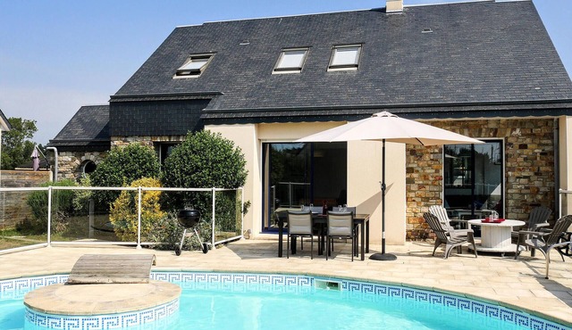 Lovely home in Saint-Germain-Sur-Ay in Saint-Germain-Sur-Ay