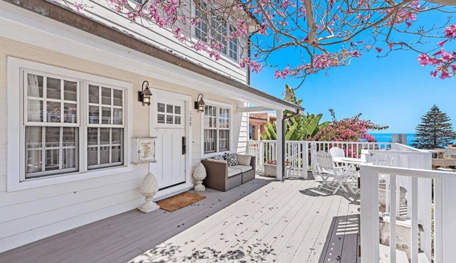 Luxurious Seaside Escape-85 Steps to the Beach-Panoramic Ocean Views