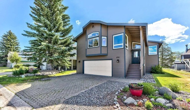 Luxurious Waterfront Retreat with Private Dock & Hot Tub - 1759V~