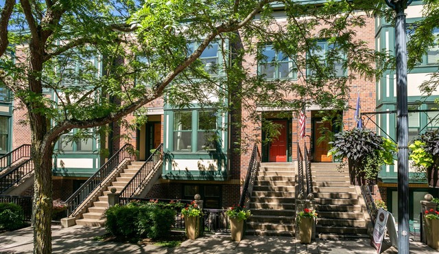 Luxury Brownstone in Orenco