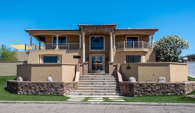 Luxury Estate with Terrace, Panoramic Lake Views & Pool - Sleeps 15