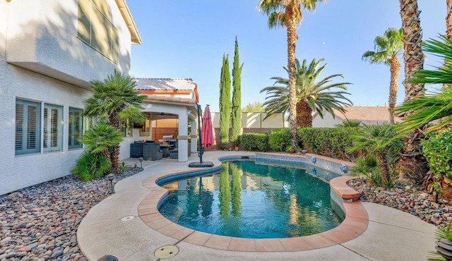 Luxury Modern Home - Near Las Vegas Strip!